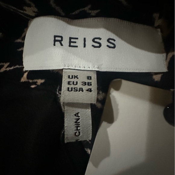 Reiss Julia NWT Black Zigzag Print Plunge Mini Dress Size 4‎ - Picture 13 of 16